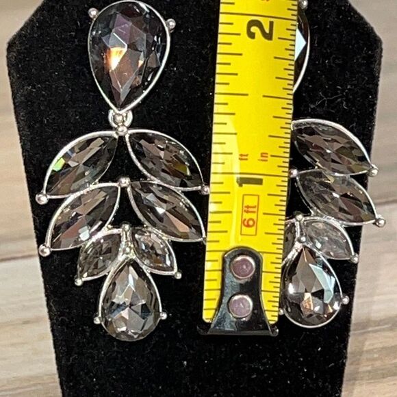 Smoky Quarts Inspired Rhinestone Dangling Earrings Elegant Leaf Design - Picture 4 of 6